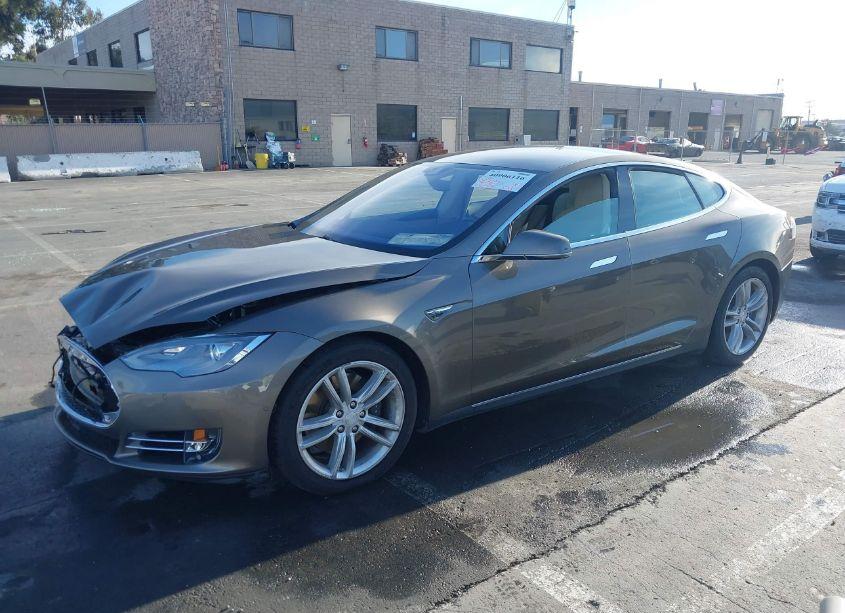 Photo 2 of 2015 Tesla Model S 70D/85D/P85D (VIN 5YJSA1E28FF119110)