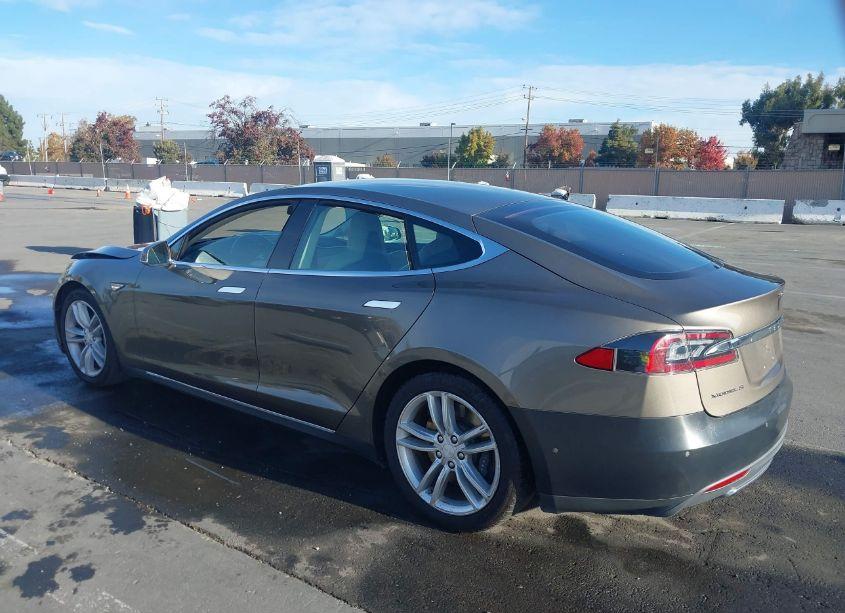 Photo 3 of 2015 Tesla Model S 70D/85D/P85D (VIN 5YJSA1E28FF119110)