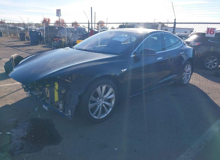 Photo 2 of 2016 Tesla Model S 60D/70D/75D/85D/90D (VIN 5YJSA1E28GF157308)