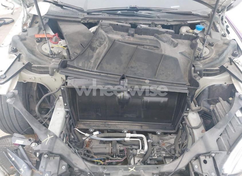 Photo 10 of 2017 Tesla Model S 100D/60D/75D/90D/P100D (VIN 5YJSA1E28HF233062)