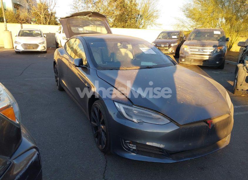 2020 Tesla Model S LONG RANGE DUAL MOTOR ALL-WHEEL DRIVE/LONG RANGE PLUS DUAL MOTOR ALL-WHEEL DRIVE (VIN 5YJSA1E28LF414994) main photo