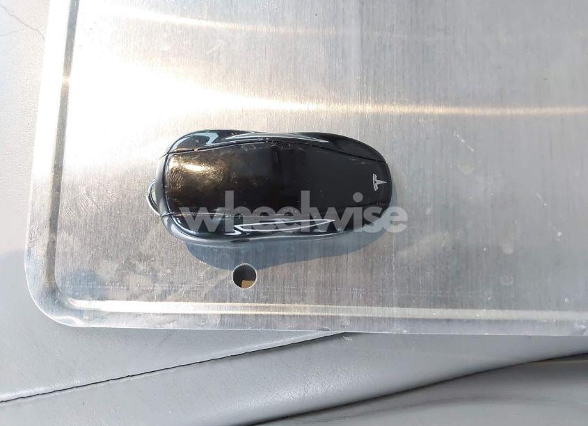 Photo 11 of 2016 Tesla Model S (VIN 5YJSA1E29GF130277)