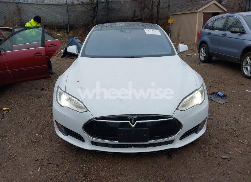 Photo 12 of 2016 Tesla Model S (VIN 5YJSA1E29GF130277)