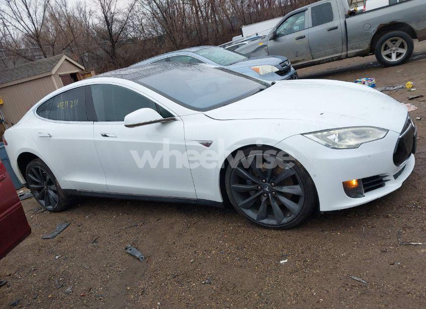 Photo 13 of 2016 Tesla Model S (VIN 5YJSA1E29GF130277)