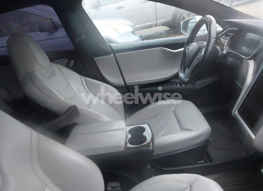 Photo 5 of 2016 Tesla Model S (VIN 5YJSA1E29GF130277)