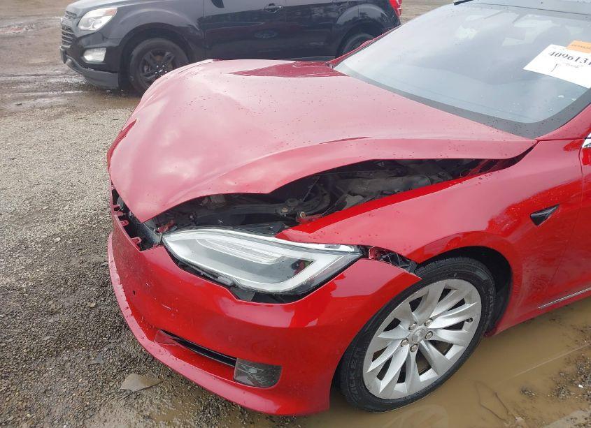 Photo 21 of 2016 Tesla Model S 60D/70D/75D/85D/90D (VIN 5YJSA1E29GF171640)