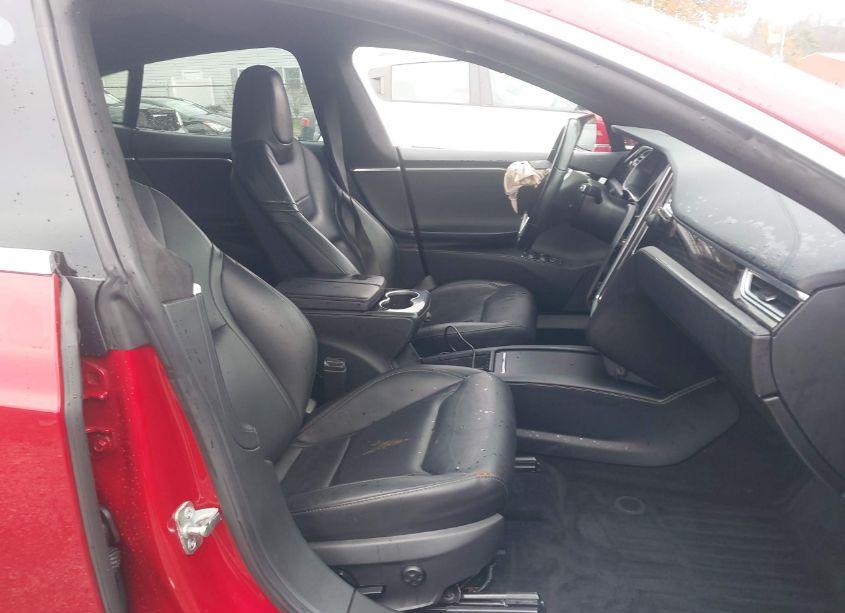 Photo 5 of 2016 Tesla Model S 60D/70D/75D/85D/90D (VIN 5YJSA1E29GF171640)