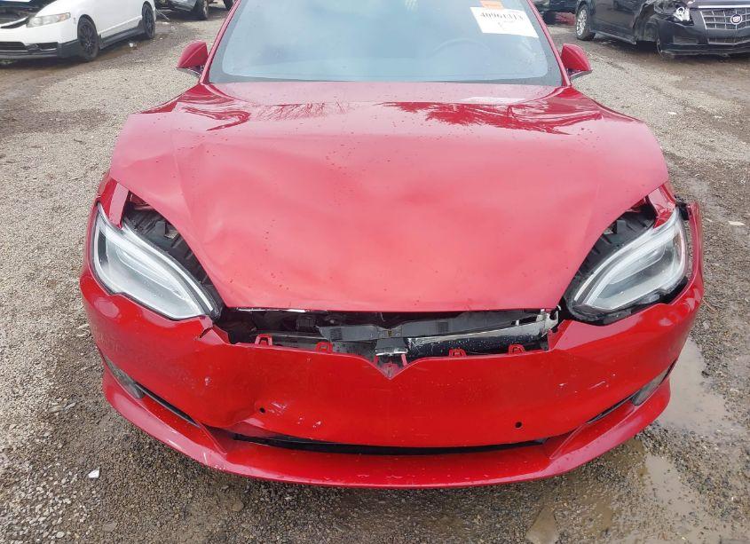 Photo 6 of 2016 Tesla Model S 60D/70D/75D/85D/90D (VIN 5YJSA1E29GF171640)