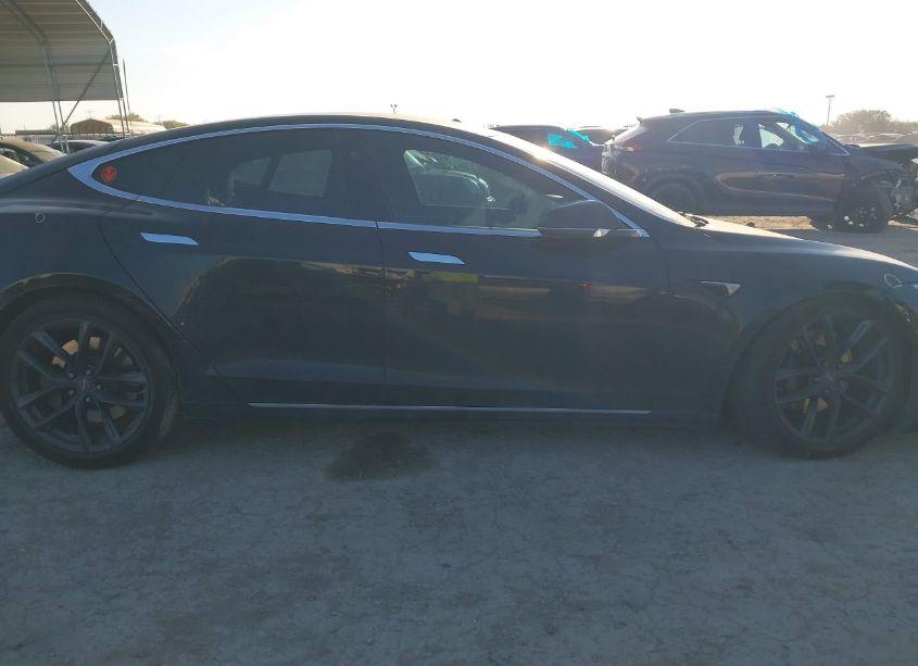 Photo 12 of 2016 Tesla Model S 60D/70D/75D/85D/90D (VIN 5YJSA1E29GF174375)