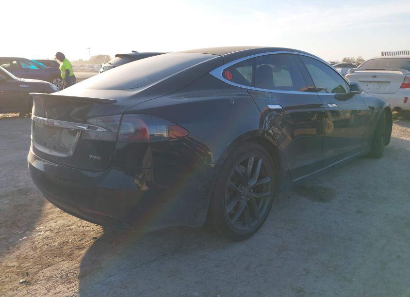 Photo 4 of 2016 Tesla Model S 60D/70D/75D/85D/90D (VIN 5YJSA1E29GF174375)