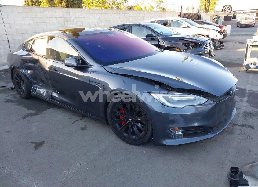 2017 Tesla Model S 100D/60D/75D/90D/P100D (VIN 5YJSA1E29HF216786) main photo