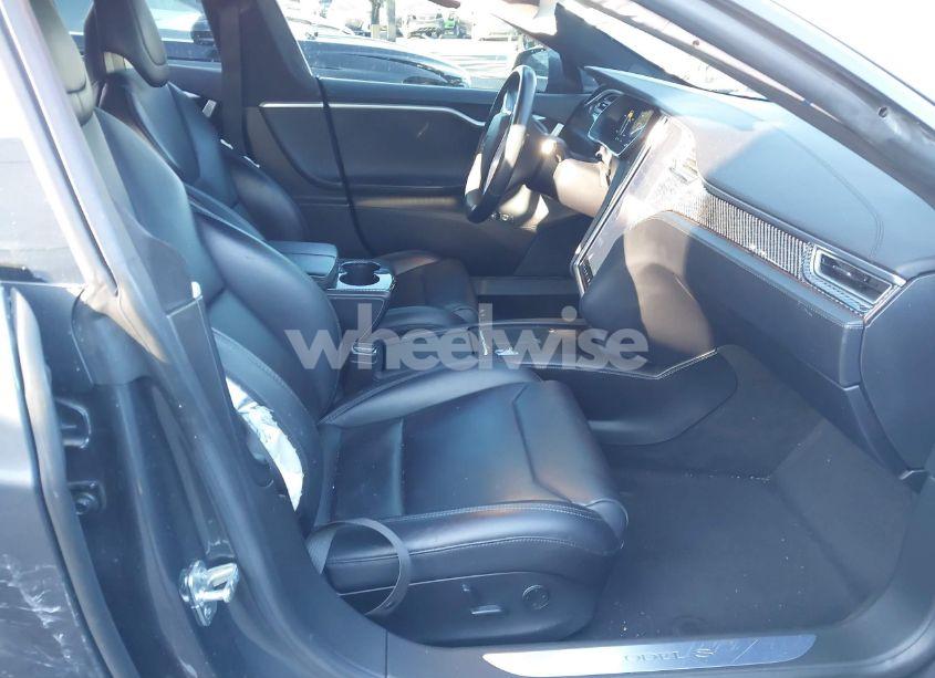 Photo 5 of 2017 Tesla Model S 100D/60D/75D/90D/P100D (VIN 5YJSA1E29HF216786)