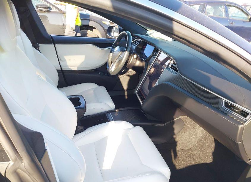 Photo 5 of 2018 Tesla Model S 100D/75D/P100D (VIN 5YJSA1E29JF249115)