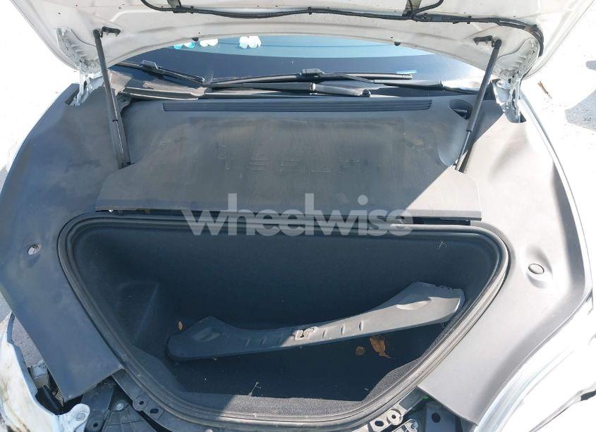 Photo 10 of 2020 Tesla Model S LONG RANGE DUAL MOTOR ALL-WHEEL DRIVE/LONG RANGE PLUS DUAL MOTOR ALL-WHEEL DRIVE (VIN 5YJSA1E29LF389023)