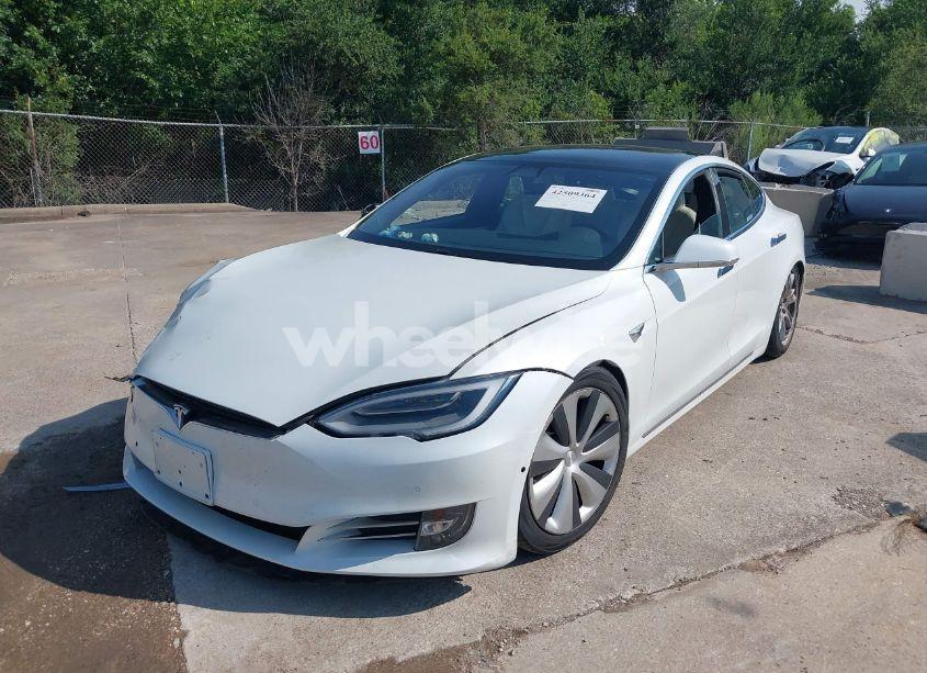 Photo 2 of 2020 Tesla Model S LONG RANGE DUAL MOTOR ALL-WHEEL DRIVE/LONG RANGE PLUS DUAL MOTOR ALL-WHEEL DRIVE (VIN 5YJSA1E29LF389023)