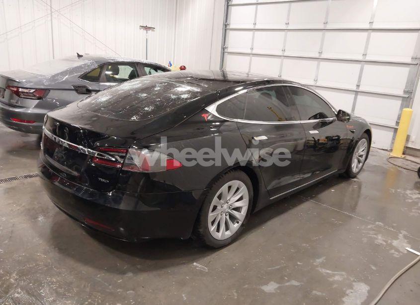 Photo 4 of 2018 Tesla Model S 100D/75D/P100D (VIN 5YJSA1E2XJF248751)
