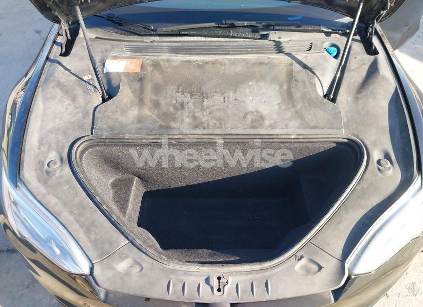 Photo 10 of 2018 Tesla Model S 100D/75D/P100D (VIN 5YJSA1E2XJF257739)