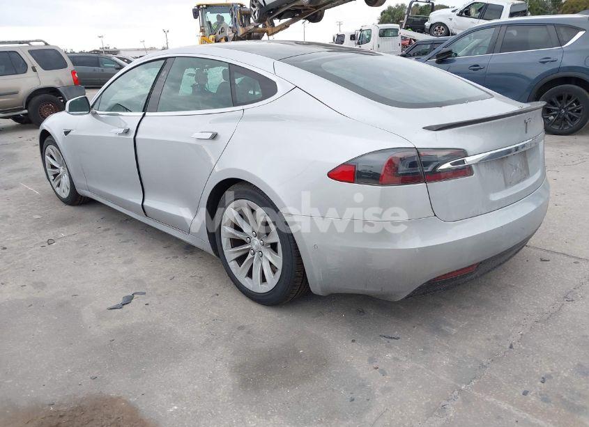 Photo 3 of 2018 Tesla Model S 100D/75D/P100D (VIN 5YJSA1E2XJF258809)