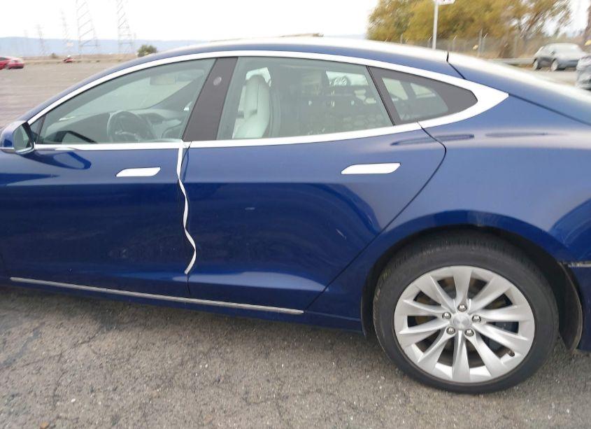 Photo 14 of 2018 Tesla Model S 100D/75D/P100D (VIN 5YJSA1E2XJF291390)