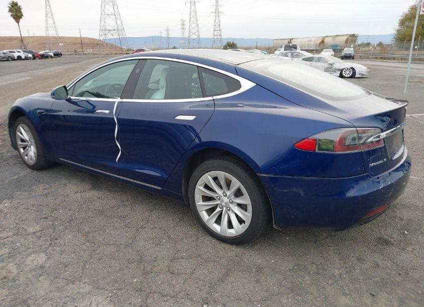 Photo 3 of 2018 Tesla Model S 100D/75D/P100D (VIN 5YJSA1E2XJF291390)