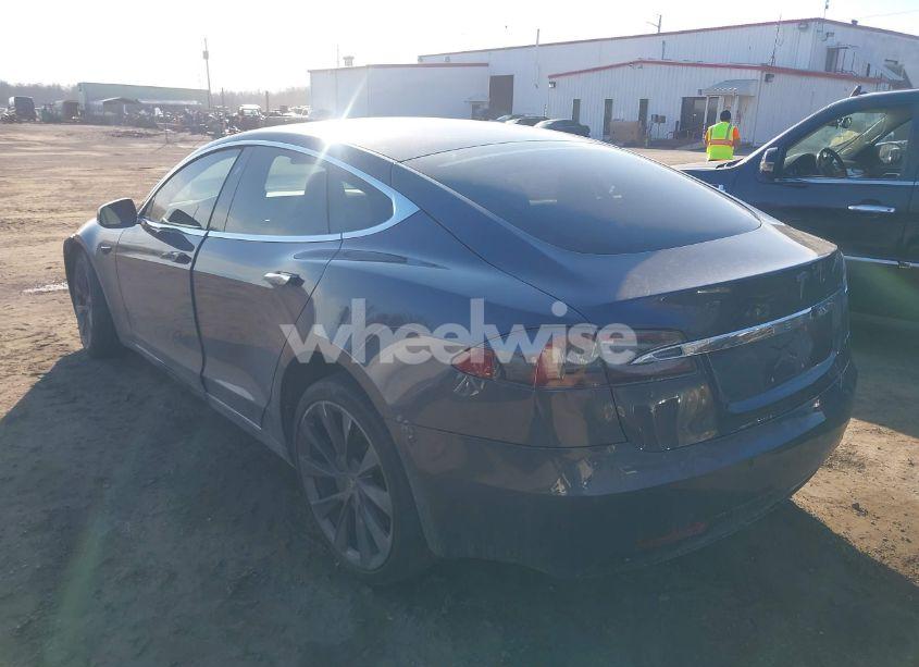 Photo 3 of 2019 Tesla Model S 100D/75D/LONG RANGE/STANDARD RANGE (VIN 5YJSA1E2XKF331744)