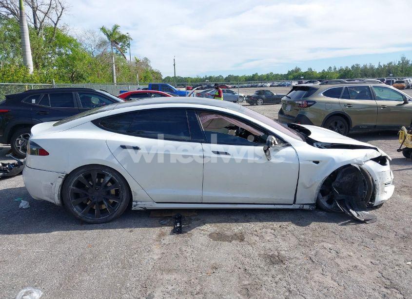 Photo 13 of 2020 Tesla Model S LONG RANGE DUAL MOTOR ALL-WHEEL DRIVE/LONG RANGE PLUS DUAL MOTOR ALL-WHEEL DRIVE (VIN 5YJSA1E2XLF360260)