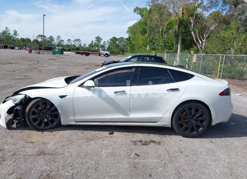 Photo 14 of 2020 Tesla Model S LONG RANGE DUAL MOTOR ALL-WHEEL DRIVE/LONG RANGE PLUS DUAL MOTOR ALL-WHEEL DRIVE (VIN 5YJSA1E2XLF360260)