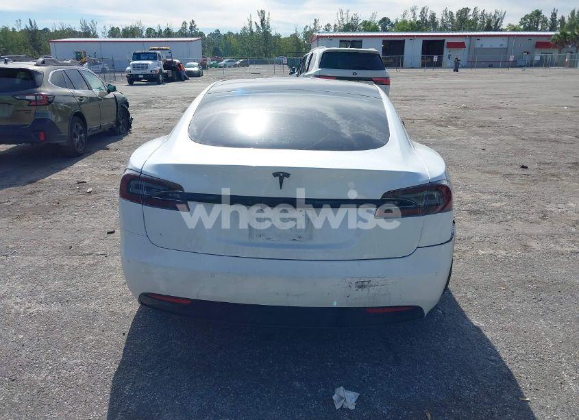 Photo 16 of 2020 Tesla Model S LONG RANGE DUAL MOTOR ALL-WHEEL DRIVE/LONG RANGE PLUS DUAL MOTOR ALL-WHEEL DRIVE (VIN 5YJSA1E2XLF360260)