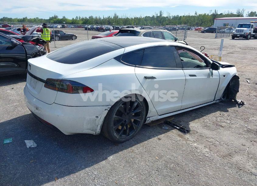 Photo 4 of 2020 Tesla Model S LONG RANGE DUAL MOTOR ALL-WHEEL DRIVE/LONG RANGE PLUS DUAL MOTOR ALL-WHEEL DRIVE (VIN 5YJSA1E2XLF360260)