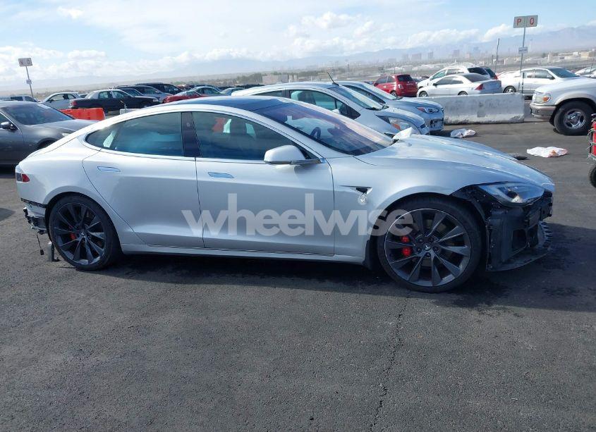 Photo 14 of 2018 Tesla Model S 100D/75D/P100D (VIN 5YJSA1E40JF260585)
