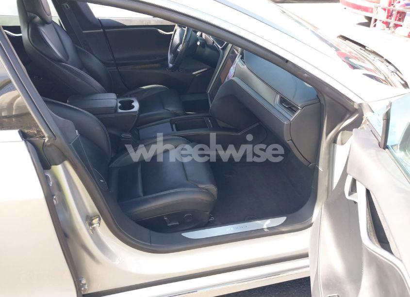 Photo 5 of 2018 Tesla Model S 100D/75D/P100D (VIN 5YJSA1E40JF260585)