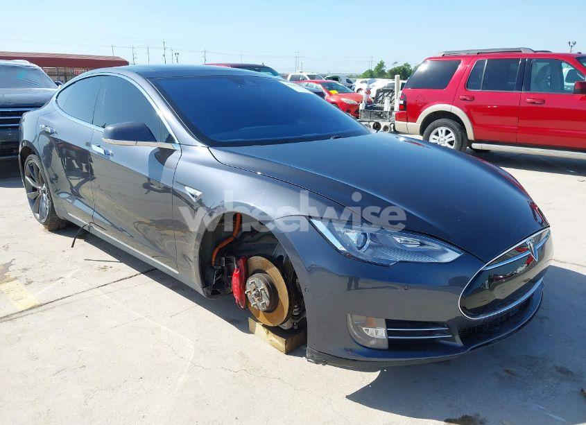 2015 Tesla Model S 85D/P85D (VIN 5YJSA1E41FF104093) main photo