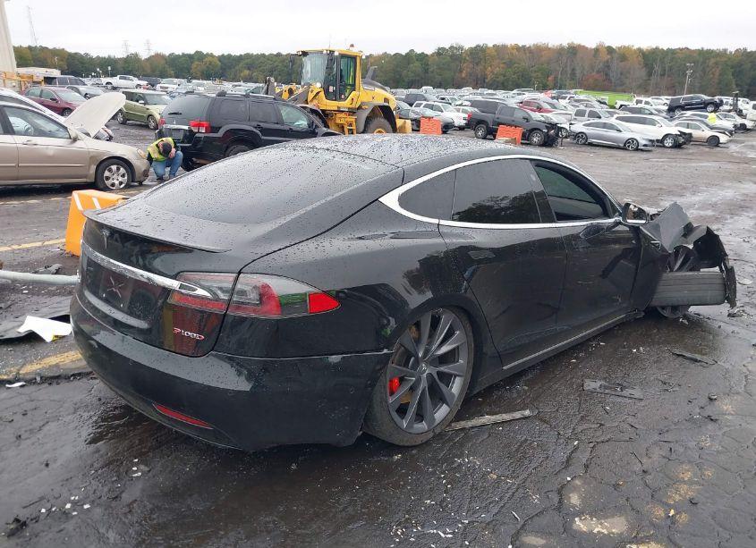 Photo 4 of 2018 Tesla Model S 100D/75D/P100D (VIN 5YJSA1E41JF255038)