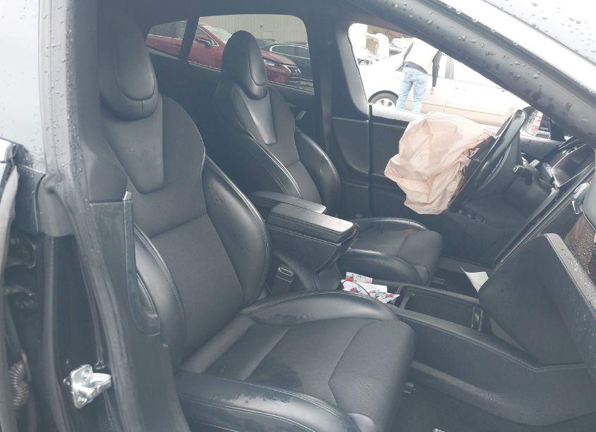 Photo 5 of 2018 Tesla Model S 100D/75D/P100D (VIN 5YJSA1E41JF255038)