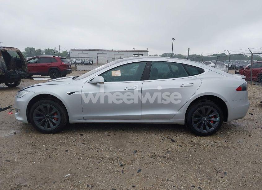Photo 14 of 2018 Tesla Model S 100D/75D/P100D (VIN 5YJSA1E42JF265898)