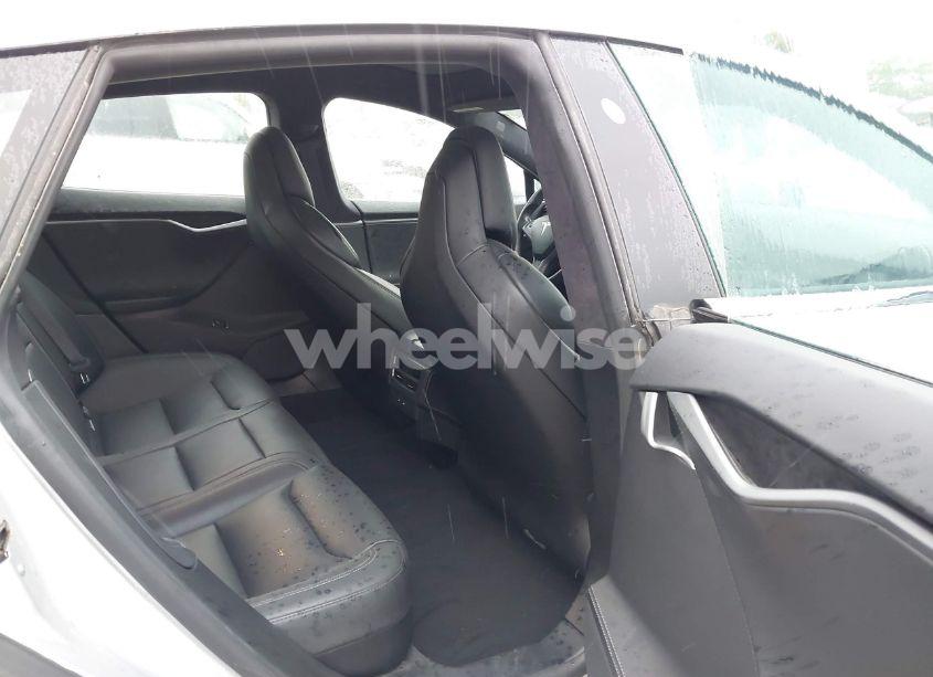 Photo 8 of 2018 Tesla Model S 100D/75D/P100D (VIN 5YJSA1E42JF265898)