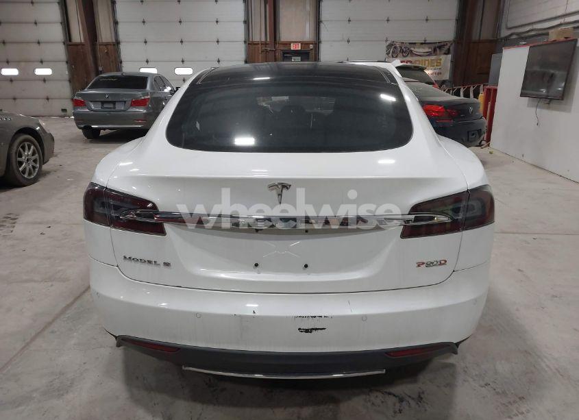 Photo 16 of 2016 Tesla Model S 90D/P100D/P85D/P90D (VIN 5YJSA1E44GF131208)