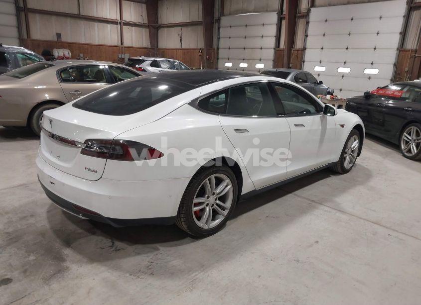 Photo 4 of 2016 Tesla Model S 90D/P100D/P85D/P90D (VIN 5YJSA1E44GF131208)