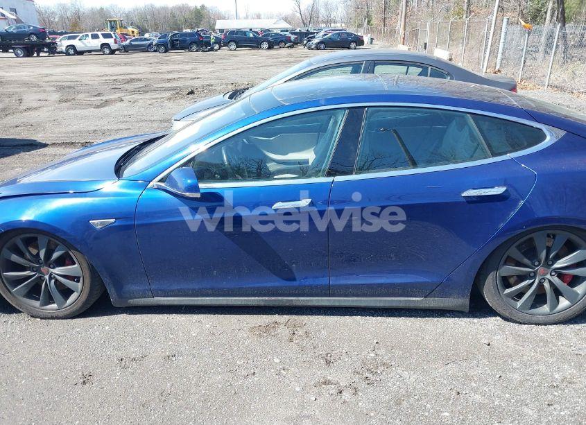 Photo 14 of 2015 Tesla Model S 85D/P85D (VIN 5YJSA1E45FF100323)