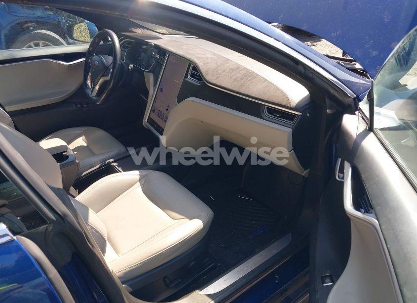 Photo 5 of 2015 Tesla Model S 85D/P85D (VIN 5YJSA1E45FF100323)