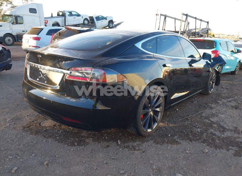 Photo 4 of 2019 Tesla Model S 100D/LONG RANGE/P100D/PERFORMANCE (VIN 5YJSA1E45KF344368)
