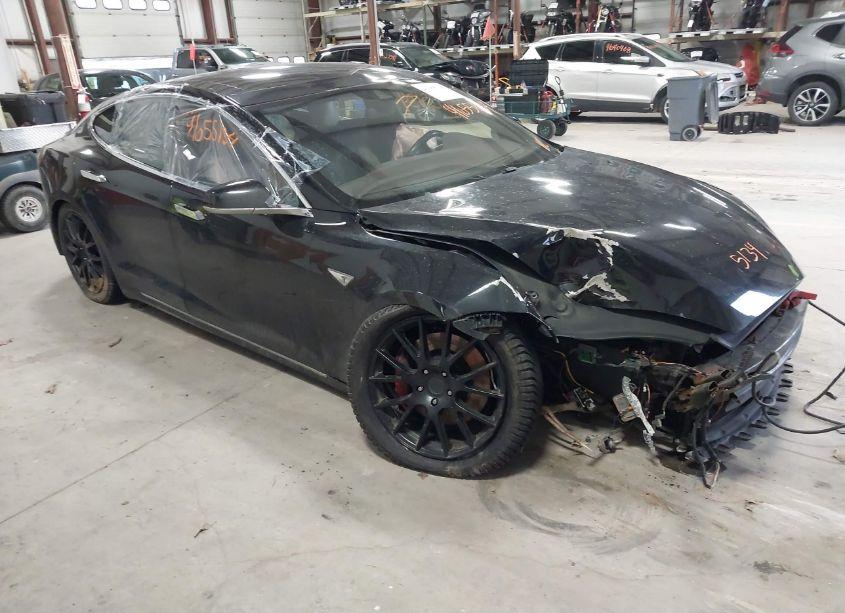 2015 Tesla Model S 85D/P85D (VIN 5YJSA1E48FF102860) main photo