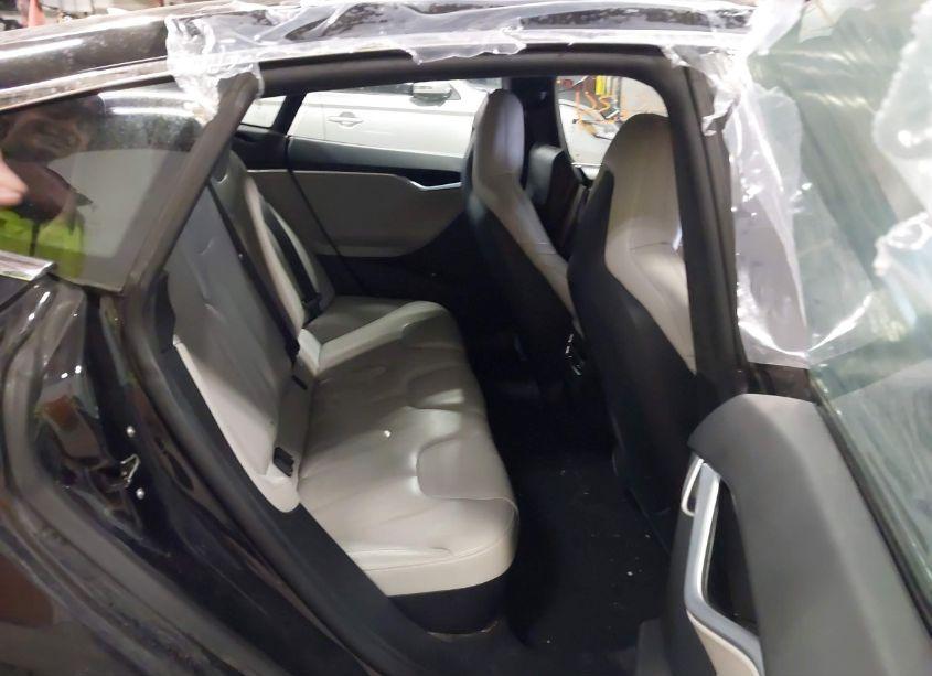 Photo 8 of 2015 Tesla Model S 85D/P85D (VIN 5YJSA1E48FF102860)