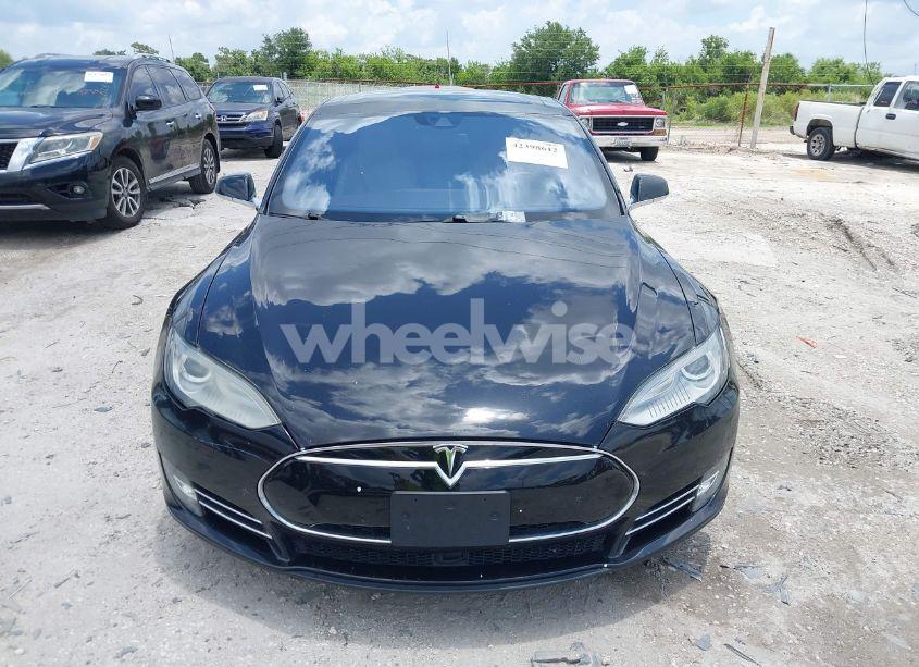 Photo 12 of 2015 Tesla Model S 85D/P85D (VIN 5YJSA1E4XFF111981)