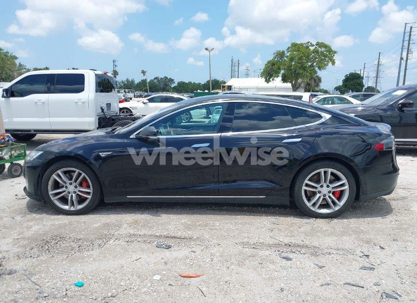 Photo 14 of 2015 Tesla Model S 85D/P85D (VIN 5YJSA1E4XFF111981)
