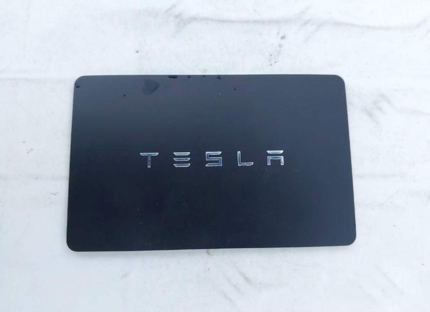 Photo 11 of 2022 Tesla Model S DUAL MOTOR ALL-WHEEL DRIVE (VIN 5YJSA1E50NF463507)