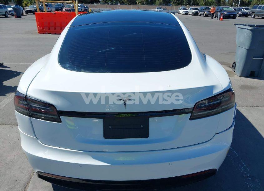 Photo 16 of 2022 Tesla Model S DUAL MOTOR ALL-WHEEL DRIVE (VIN 5YJSA1E50NF483160)