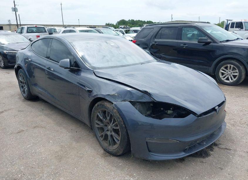 2022 Tesla Model S DUAL MOTOR ALL-WHEEL DRIVE (VIN 5YJSA1E50NF493543) main photo