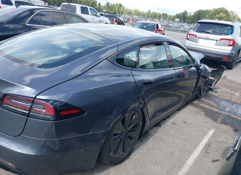 Photo 12 of 2022 Tesla Model S DUAL MOTOR ALL-WHEEL DRIVE (VIN 5YJSA1E53NF479023)