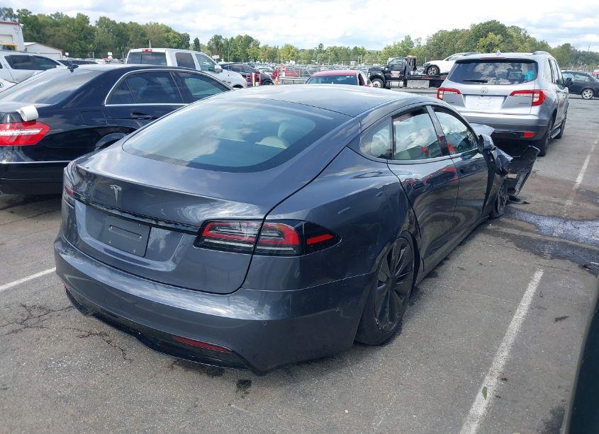 Photo 4 of 2022 Tesla Model S DUAL MOTOR ALL-WHEEL DRIVE (VIN 5YJSA1E53NF479023)